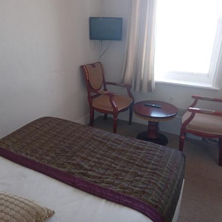 איסטבורן Glastonbury Hotel מראה חיצוני תמונה