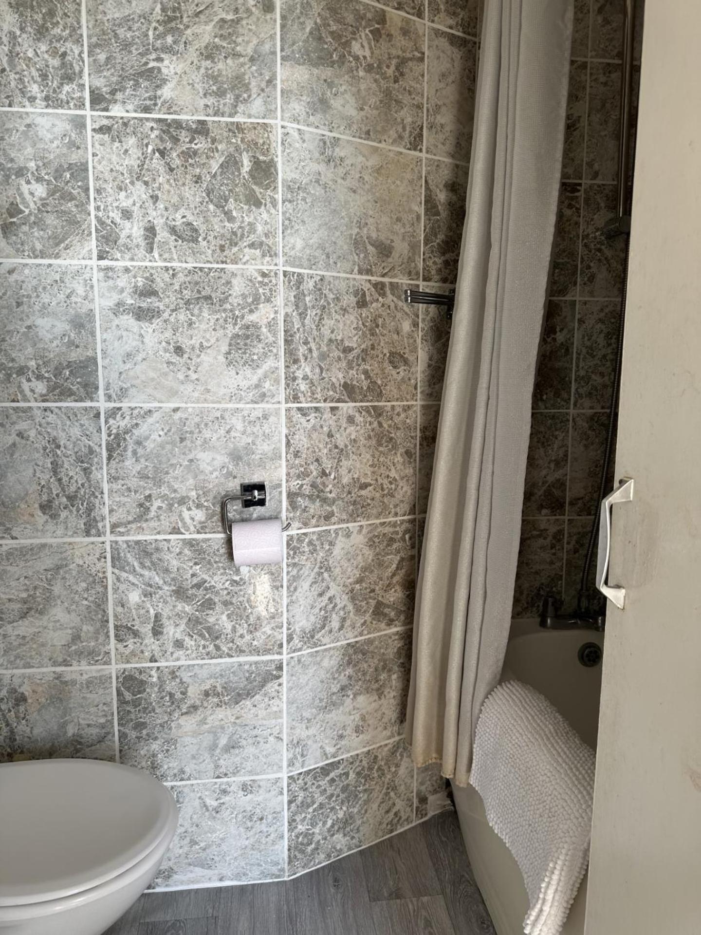 איסטבורן Glastonbury Hotel מראה חיצוני תמונה
