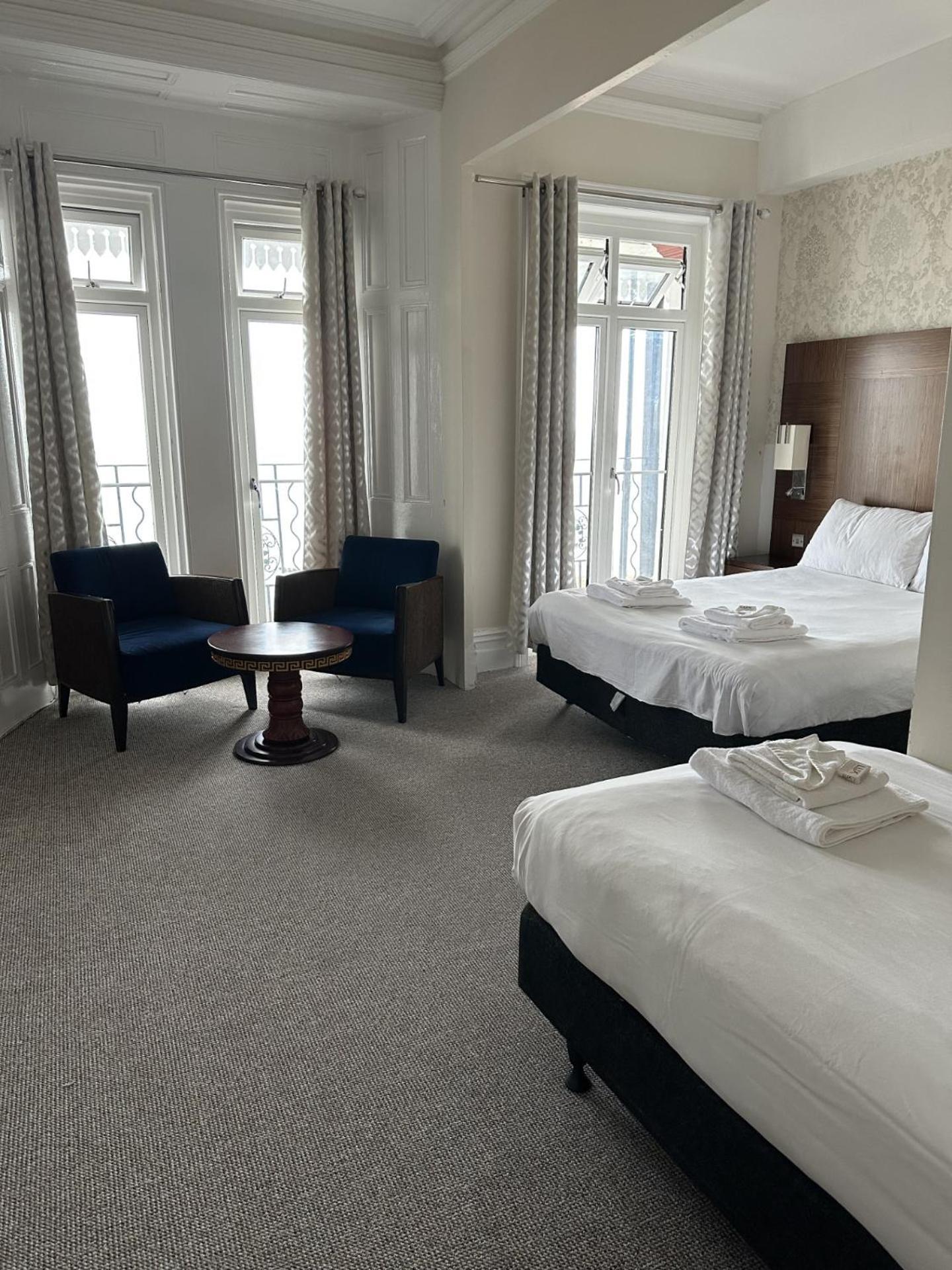 איסטבורן Glastonbury Hotel מראה חיצוני תמונה